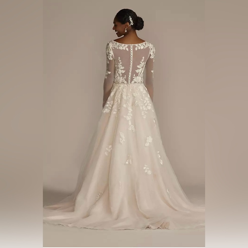 Ivory Wedding Dress by Galina Signature - Picture 4 of 17